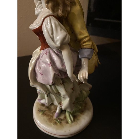 A 19 Century Statue  made In Germany by Von Schierholz porcelain  loving couple - Picture 8 of 9